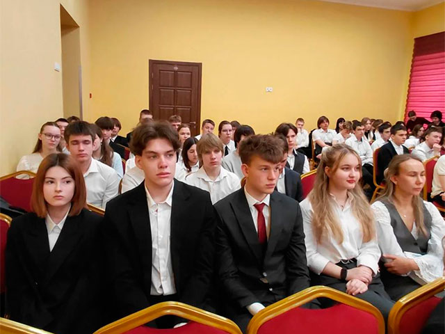 В образовательных учреждениях Рязанской области школьники и студенты изучают основы финансовой безопасности